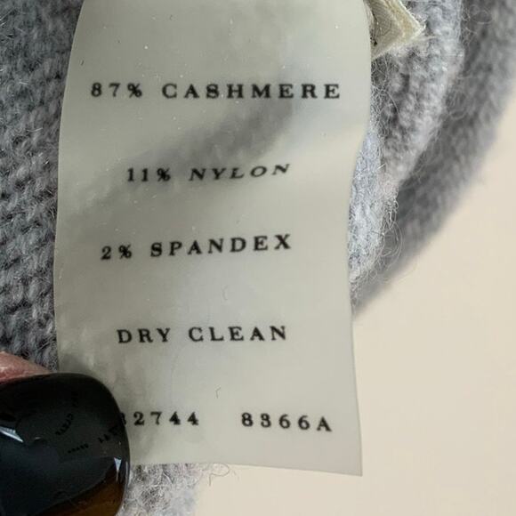 Ann Taylor Cashmere Sweater size small - Picture 4 of 6
